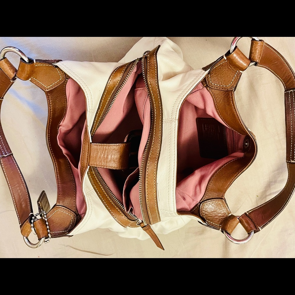 Coach Handbag - Picture 3 of 6